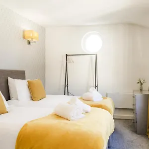Charming 2-bedroom Town House - Short Walk From The Station , Cambridge (Cambridgeshire) United Kingdom